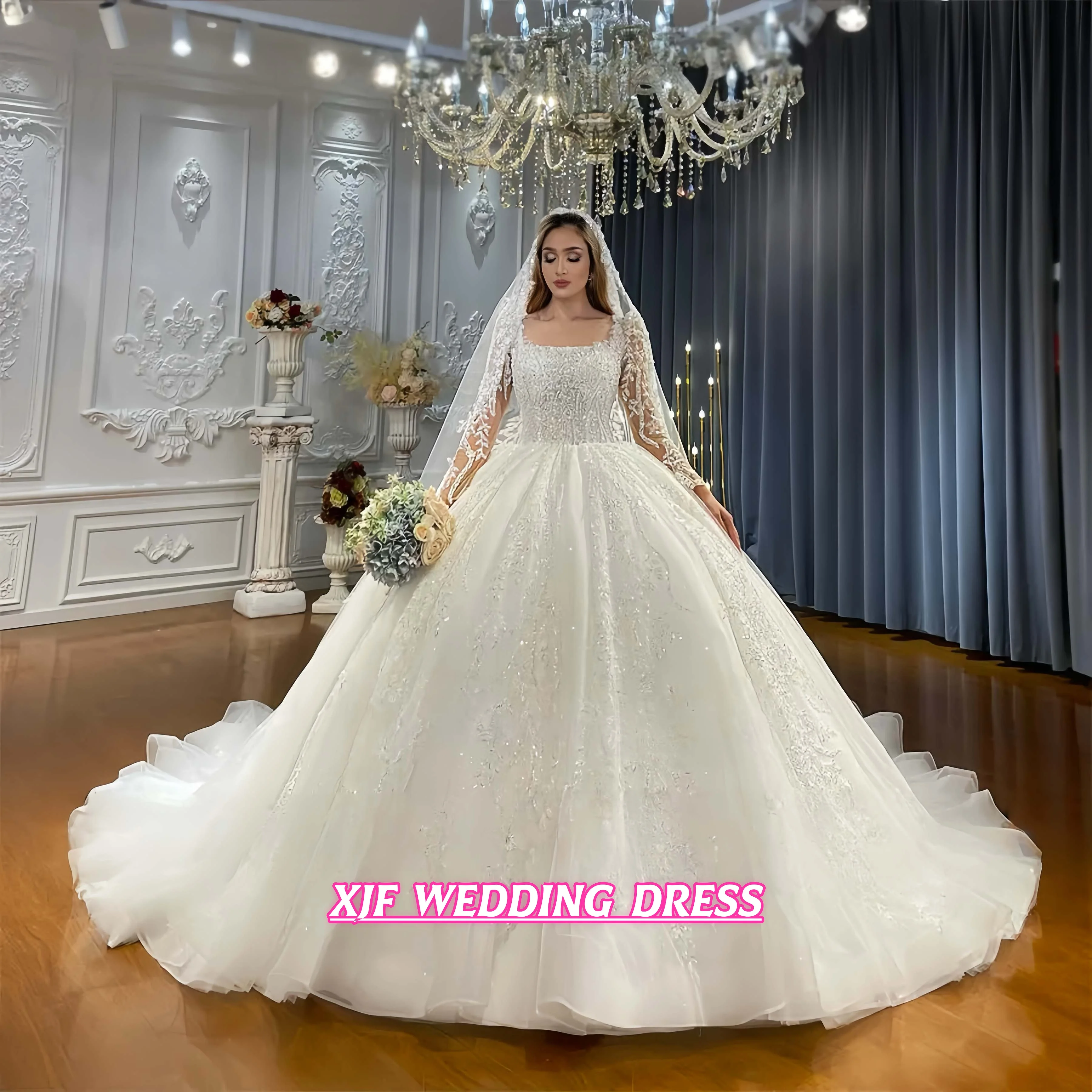 Maßgeschneidertes offizielles Hochzeitskleid von Amanda Novias in individueller Bestellgröße