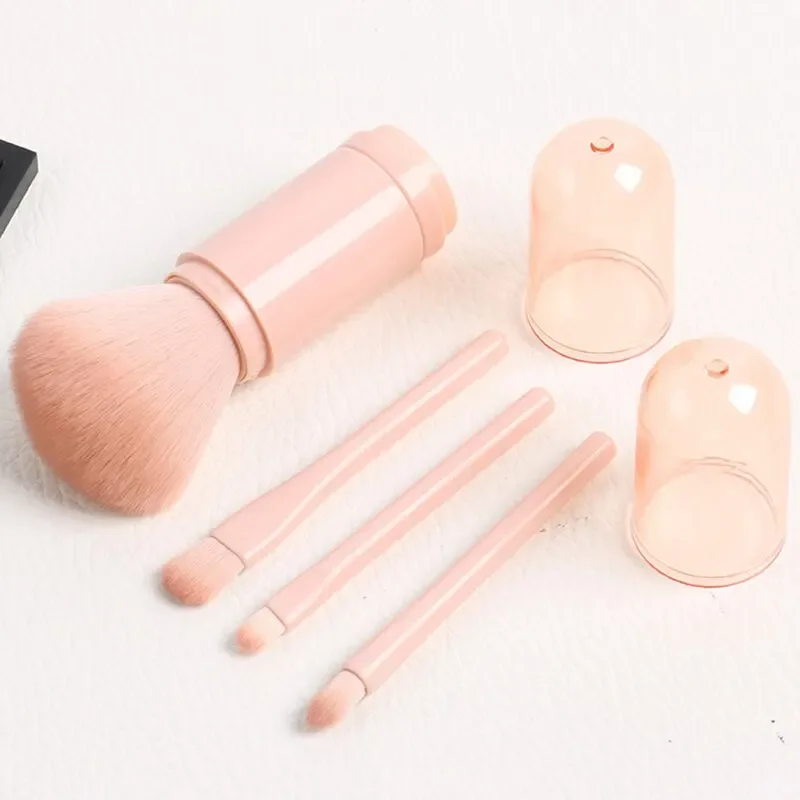 4-in-1-Reise-Make-up-Pinsel-Set, einziehbarer Kabuki-Pinsel und 3 kleine Pinsel für die Augen mit weichen Bändern, klein, tragbar für Touch-up