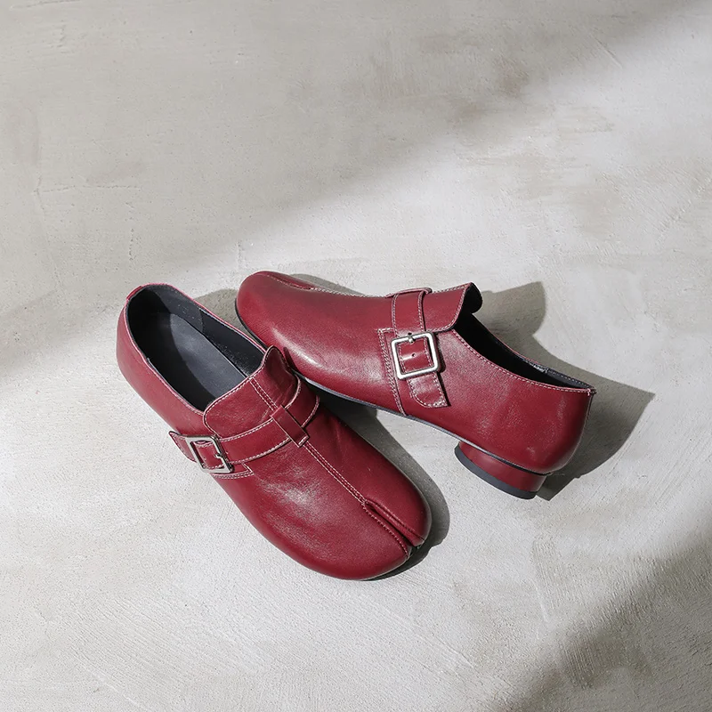 

Genuine Leather Split Toe Loafers Belt Buckle Round Toe British Style Leather Flats Deep Cut Oxford Shoes for Women