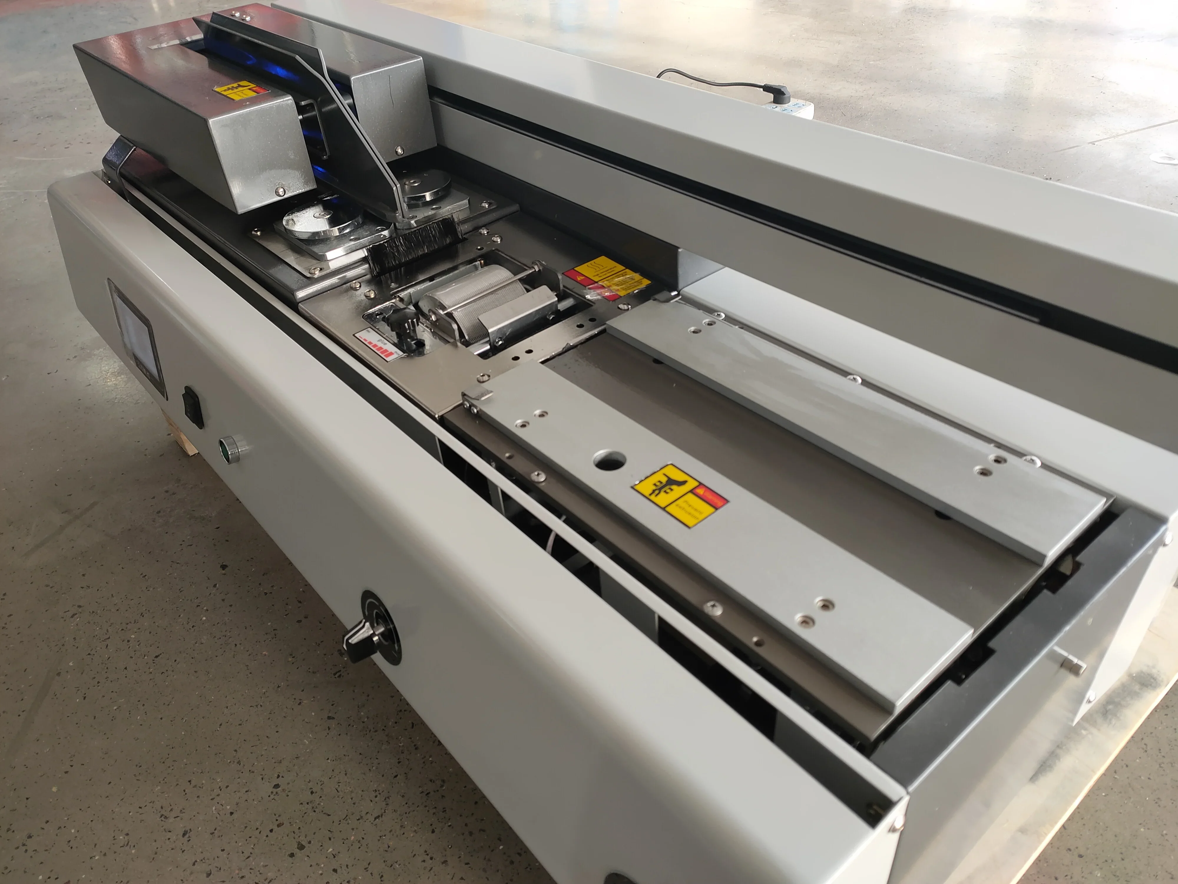 B40F New design desktop glue binding machine electric book binding machine perfect glue binder