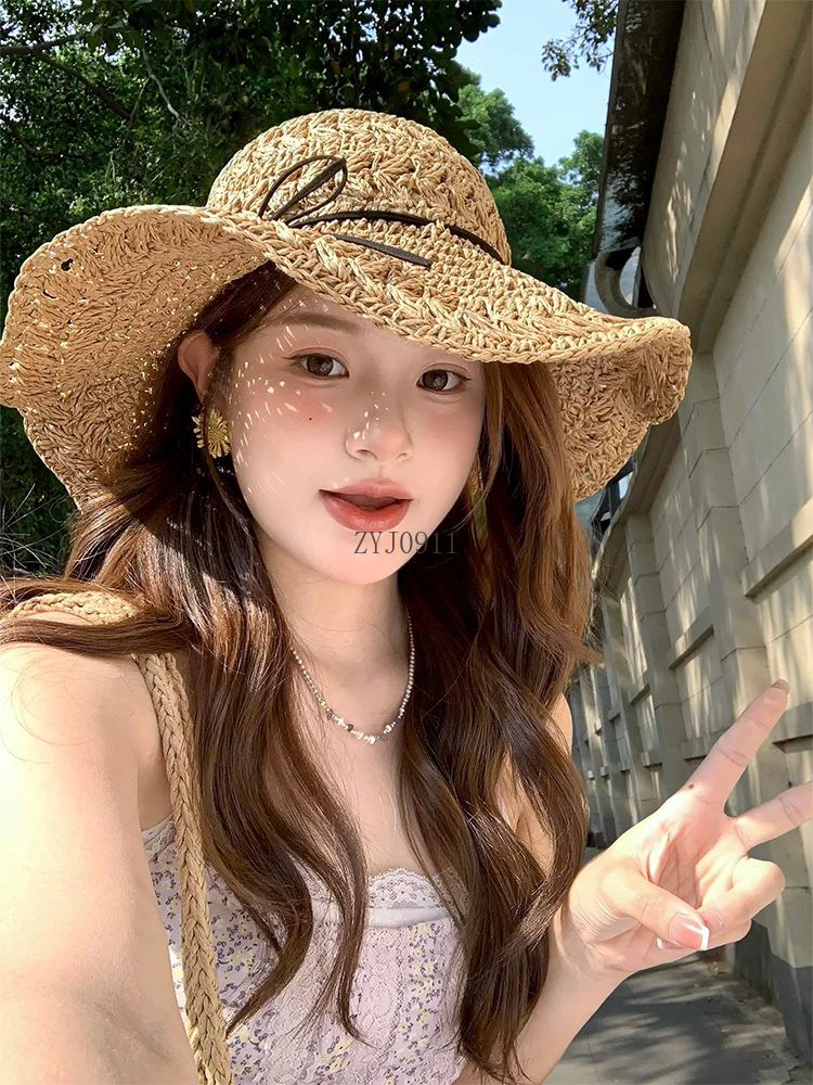 قبعة من القش المنسوج المجوف للنساء لقضاء العطلات الصيفية وقبعة شمس من القش قابلة للطي