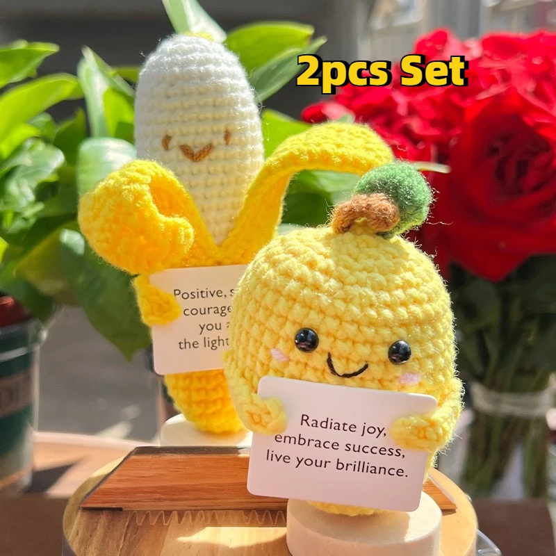 Mini muñeco tejido de lana de felpa hecho a mano con bolsillo de plátano y Mango de energía positiva, 2 uds., con tarjeta, regalos divertidos de Navidad, decoración de juguetes