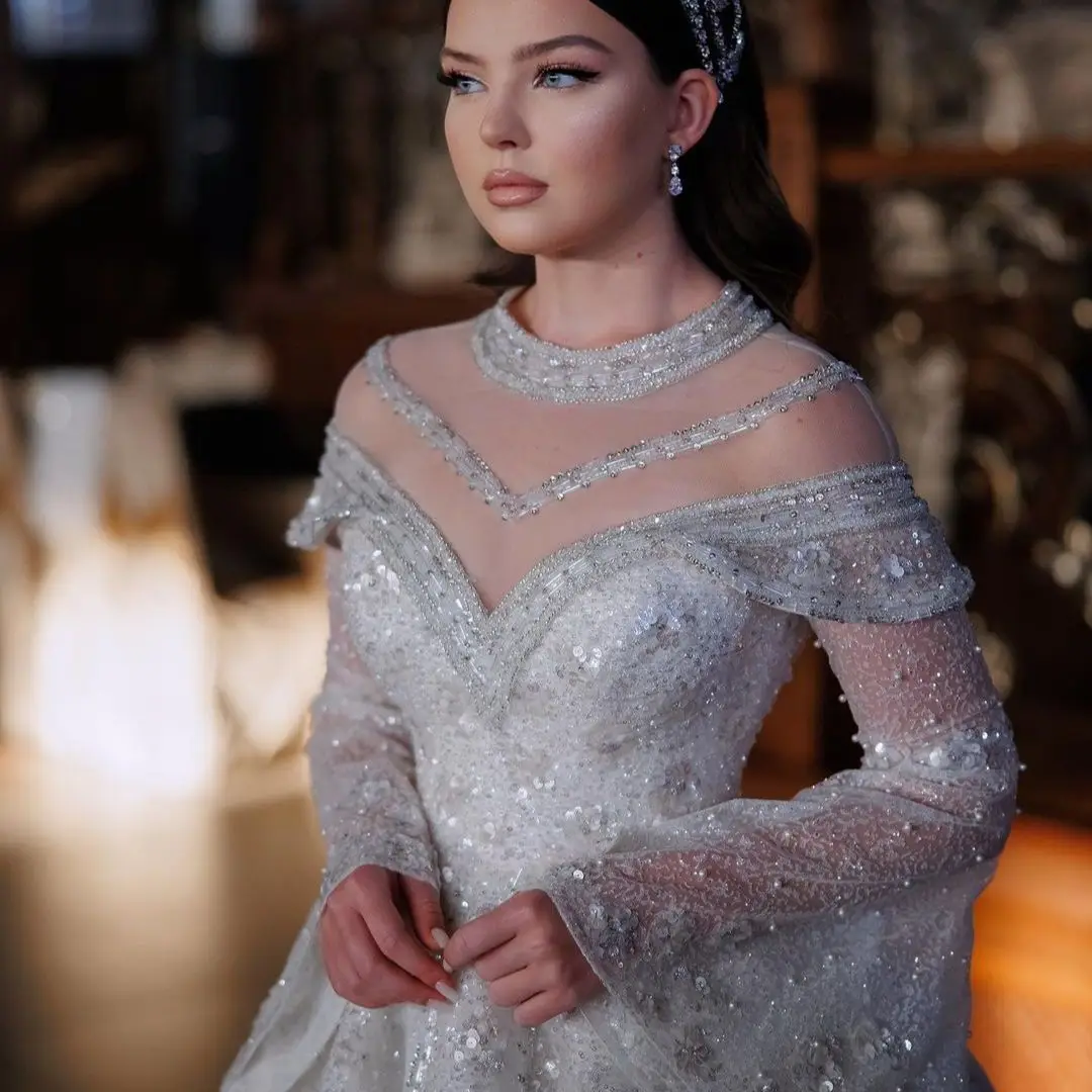 FATAPAESE Luxury Wedding Dress Princess Gown Beading Crystal Stons Illusion Flare Sleeve with Cape V-Neck Fluffy Skirt Bride