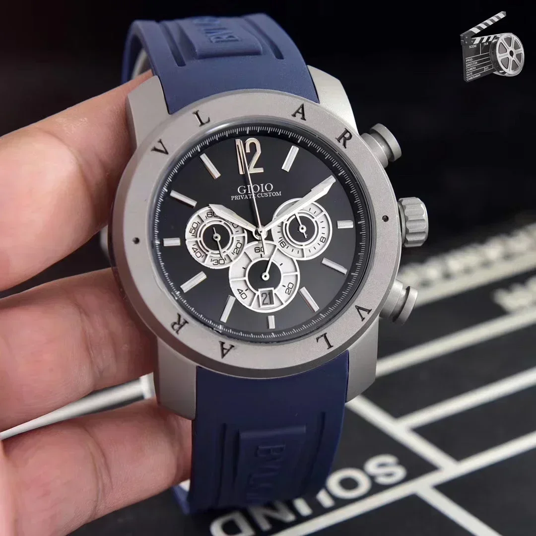 

Luxury New Men Quartz Chronograph WatchTitanium Black Grey Rubber Strap Sapphire Glass Sport Watches with Date