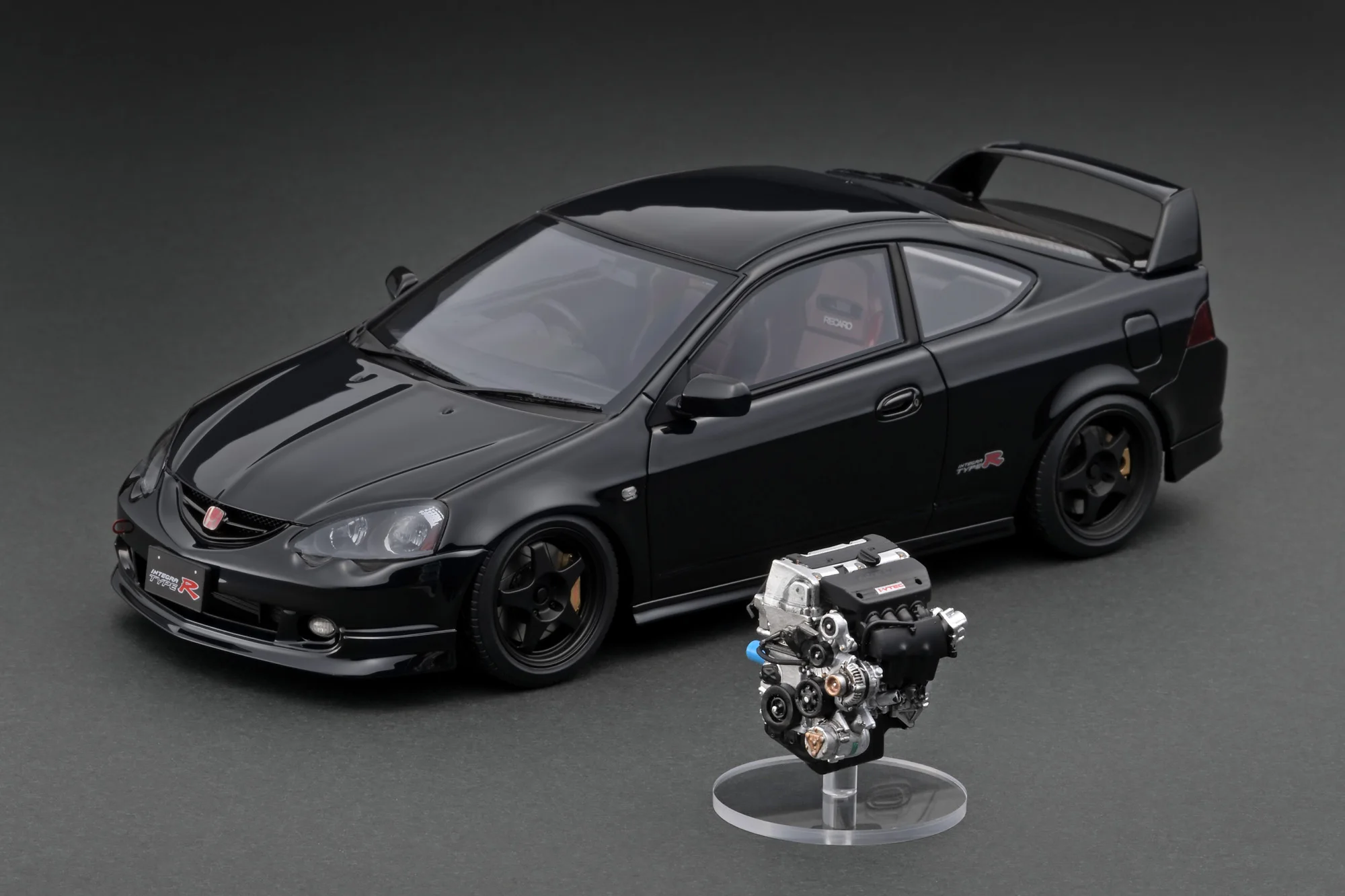 IG 1:18 Honda INTEGRA (DC5) TYP R Schwarzes Premium-Sammlerharz basierend auf dem 3D-Scanfahrzeugmodell mit K20A-Motor IG3330