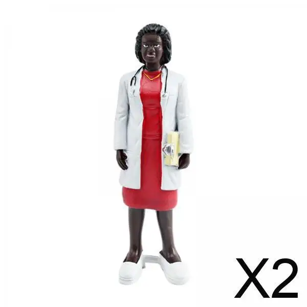 2x miniatuurbeeldjesset voor tuindiorama's en verzamelobjecten