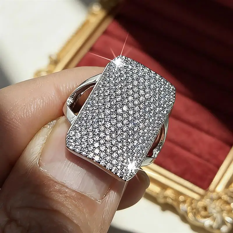 Huitan Funkelnder geometrischer Ring für Damen, voller brillanter Zirkonia, modisches Hochzeits- und Party-Zubehör, eleganter Luxusschmuck – Detail 5