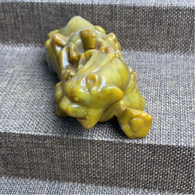 Supply Of Cultural Artistic Crafts, Faux Antique-Style Jade, Fortune-Bringing Pixiu Handpieces, Pendants, And Orname