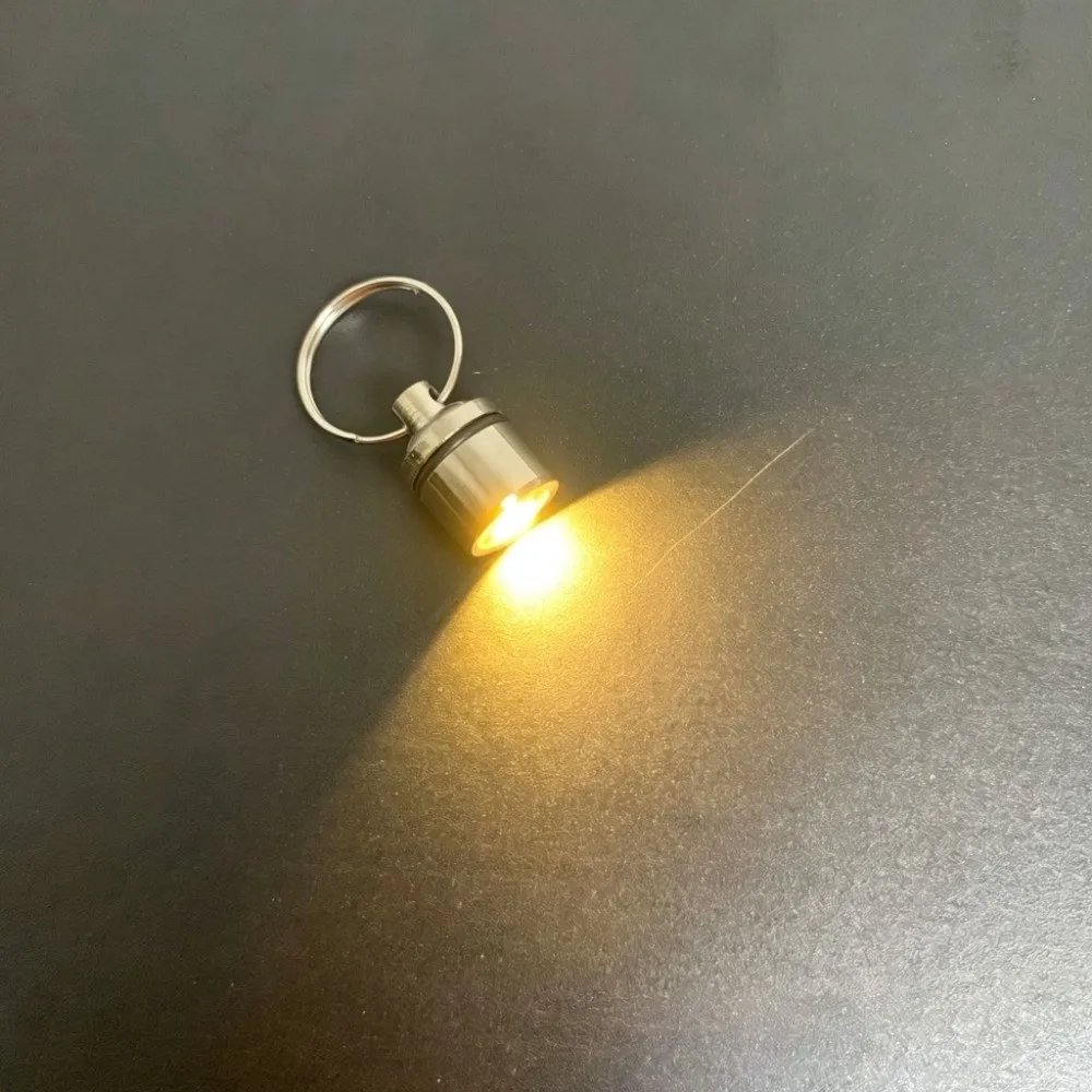 Colorful Mini LED Light Keychain LED Light Mini Flashlight Keychain Pendant Electronic Electronic Light Keyring Gift Idea