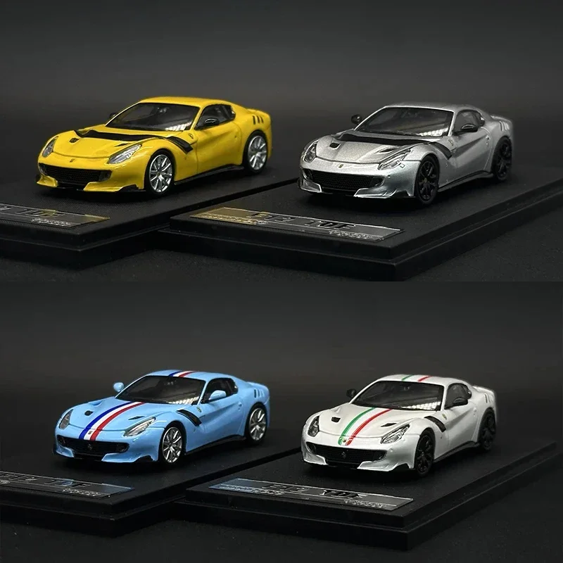 Stance Hunters-juguetes pequeños 1:64 F12 TDF Open Hood Diecast Diorama Car Model Collection Miniature SH Toys