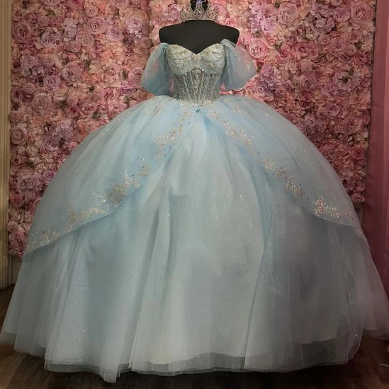 Glitter Sky Blue Princess Quinceanera Dresses Corset Gown Applique Lace Beads Crystals Bow Tull Ball Gown Vestidos De 15 Años