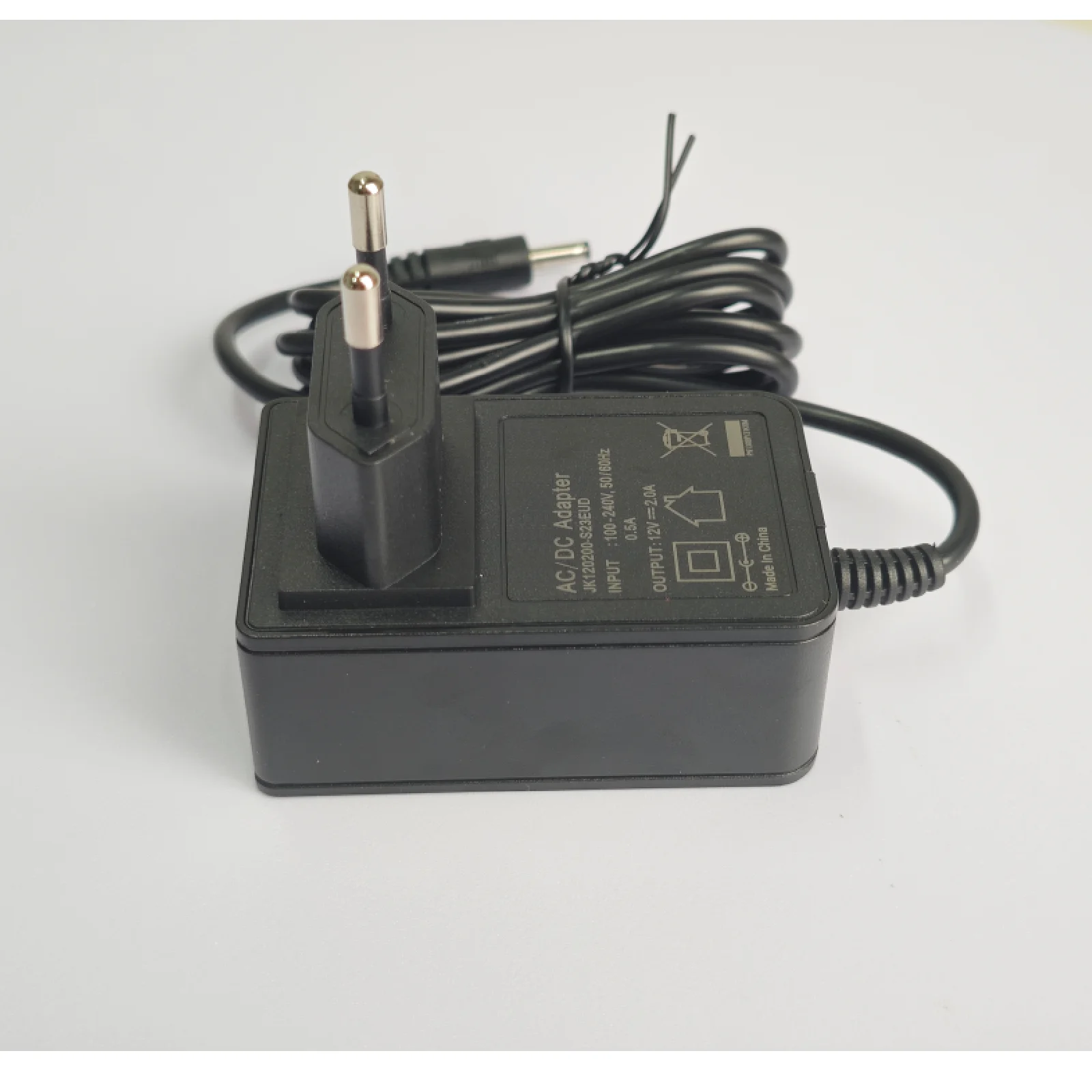 24W EU Charger PC Material Fireproof  For Laptop Tablet Gaming Device Input 100-240V/ac Output 12V/2A Straight DC Connector