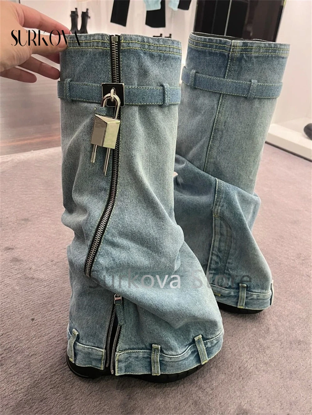 

Denim Shark Boots Metal Lock Fashion Motorcycle Boots Ins Trend New Style Knee-High Boots Thick Flat Heel Sexy Women's Shoes