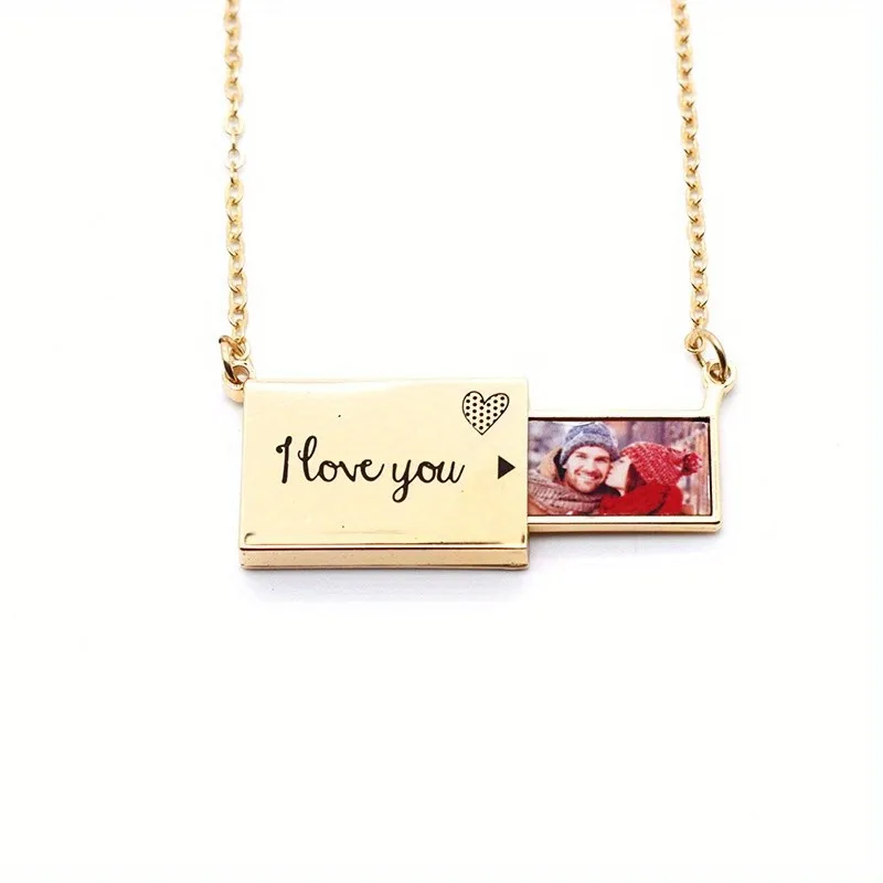 Personalized Picture Necklace Customized Name Fashion Necklaces Suitable for Different Neck Circumferences and Dressing Style