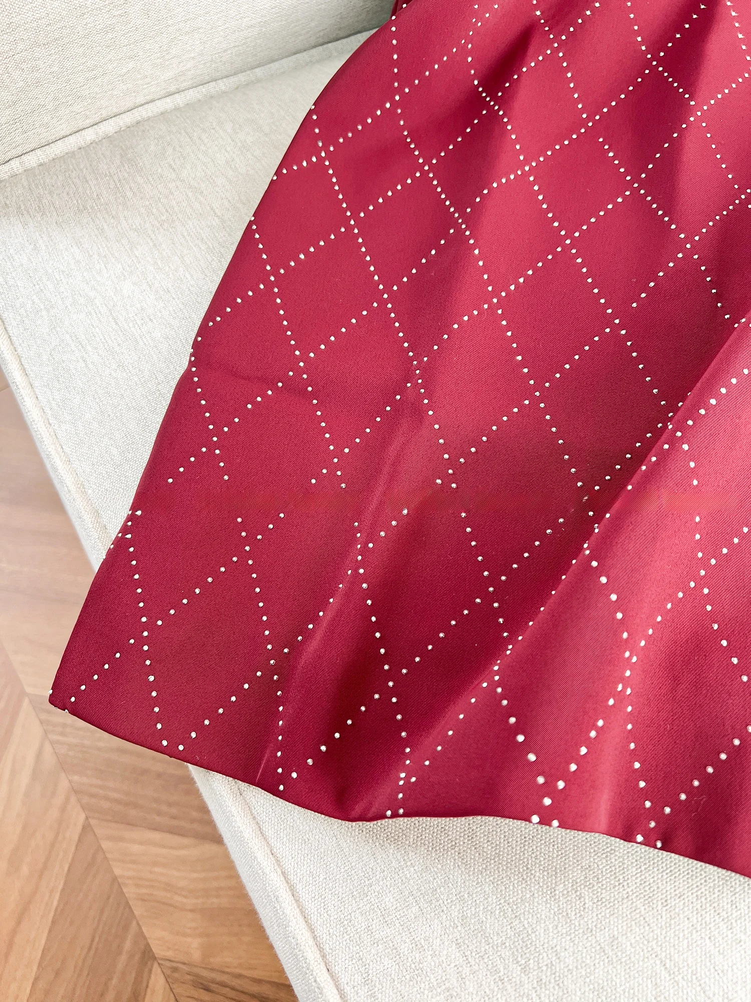 エレサマーニューファイオン ダイヤモンド装飾スベルラウンドネベスト ドルダイヤモンド イドエレファイオナブルドール