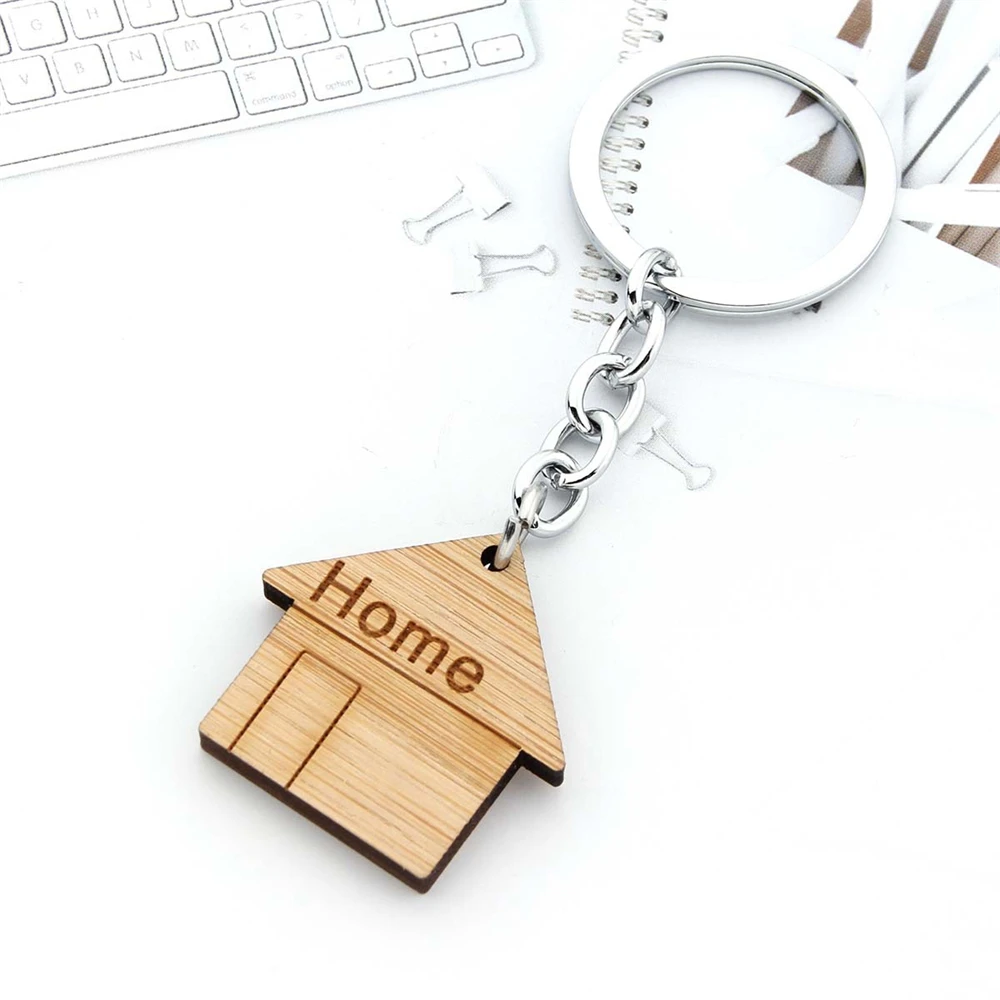 Fashion Wooden House Key Chain  Home Pendant Key Ring for Men Women New Home Car Bag Decoration Key Holder Gift Jewelry