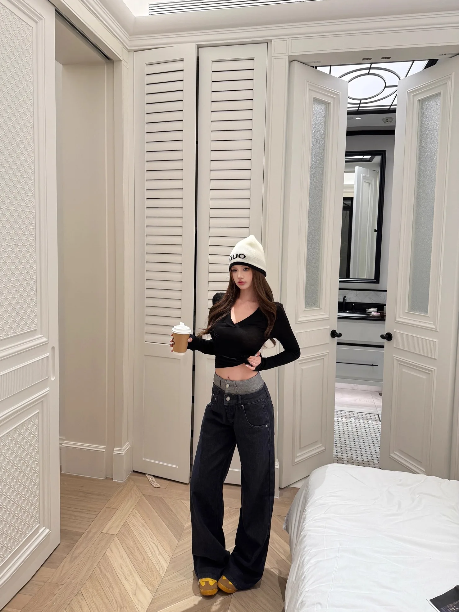 

Kumikumi Pure Desire Style Women's Long Sleeve T-Shirt And Jeans Two-Piece Set Slimming Versatile Summer Fashion Ensemble