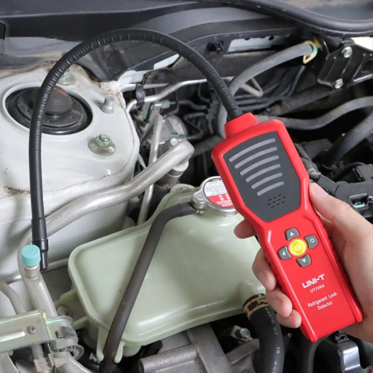 UT336A Refrigerant Leak Detector,Refrigerant Type Refrigeration Industry Negative Electronic Leak Detector
