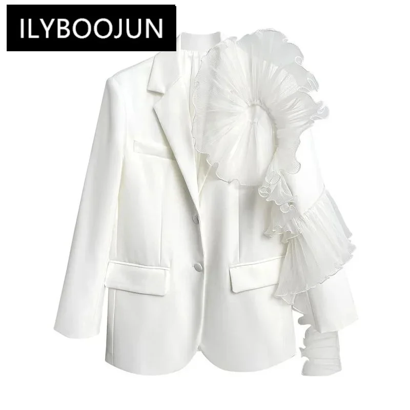 

ILYBOOJUN 2024 Autumn winter Vintage Designer Coat Women's White Megaphone Splice Single-breasted Short Suit Coat