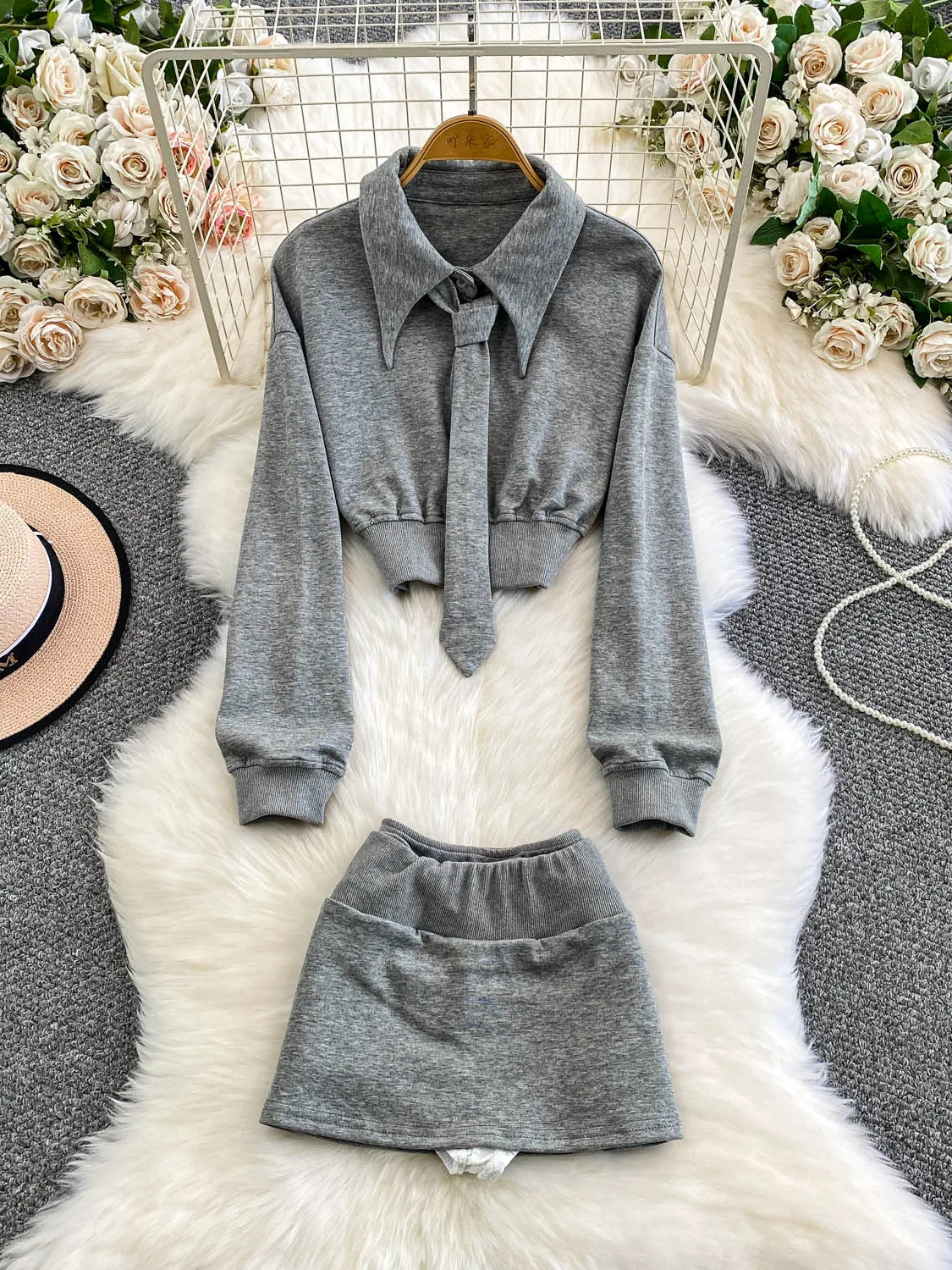 

Faionable Knitted ort Sve Top with Stand Collar And Waist-Cinching Design Paired with High Waist Skirt Anti-Light...