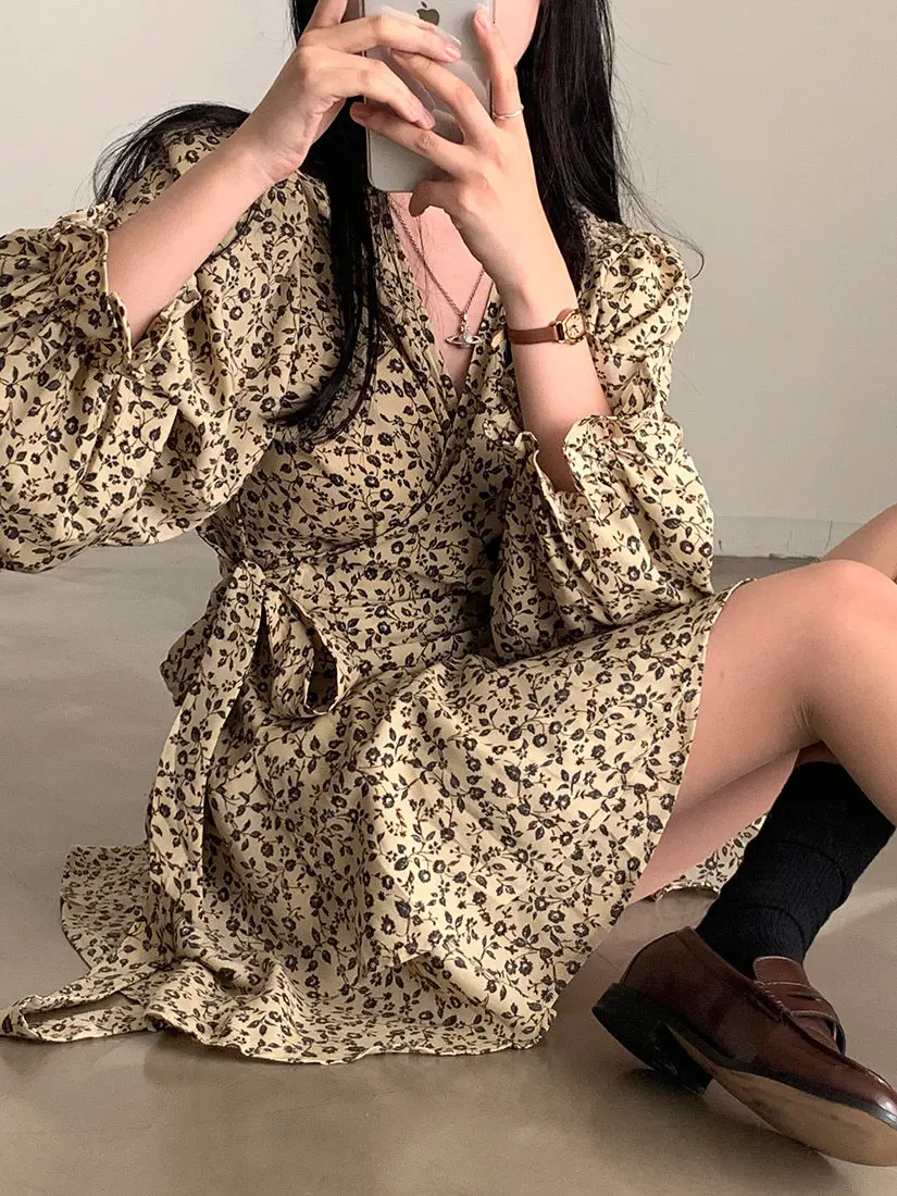 Floral Print Puff Sve Dr Women's Cross V-ne Waist Cinched Slimming Pleated ort Skirt High Waist Doll Dr Korean S...