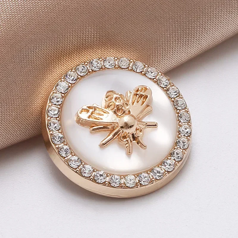 New Product Bee Buttons Fashionable Gold Color Metal Buttons Round Shank Buttons Woman\'s Clothes Accessories 5 Pieces