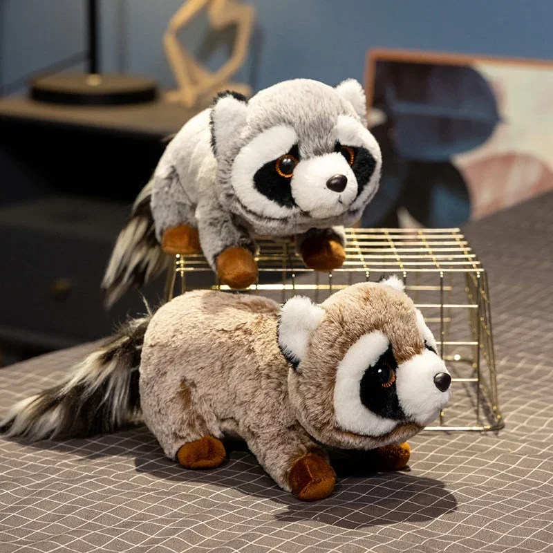 24/26 ซม.ใหม่ Kawaii โกหก Raccoon ตุ๊กตาตุ๊กตา Raccoon สัตว์ตุ๊กตาของเล่น Super Soft ของขวัญวันเกิดคริสต์มาสสําหรับชายและหญิง