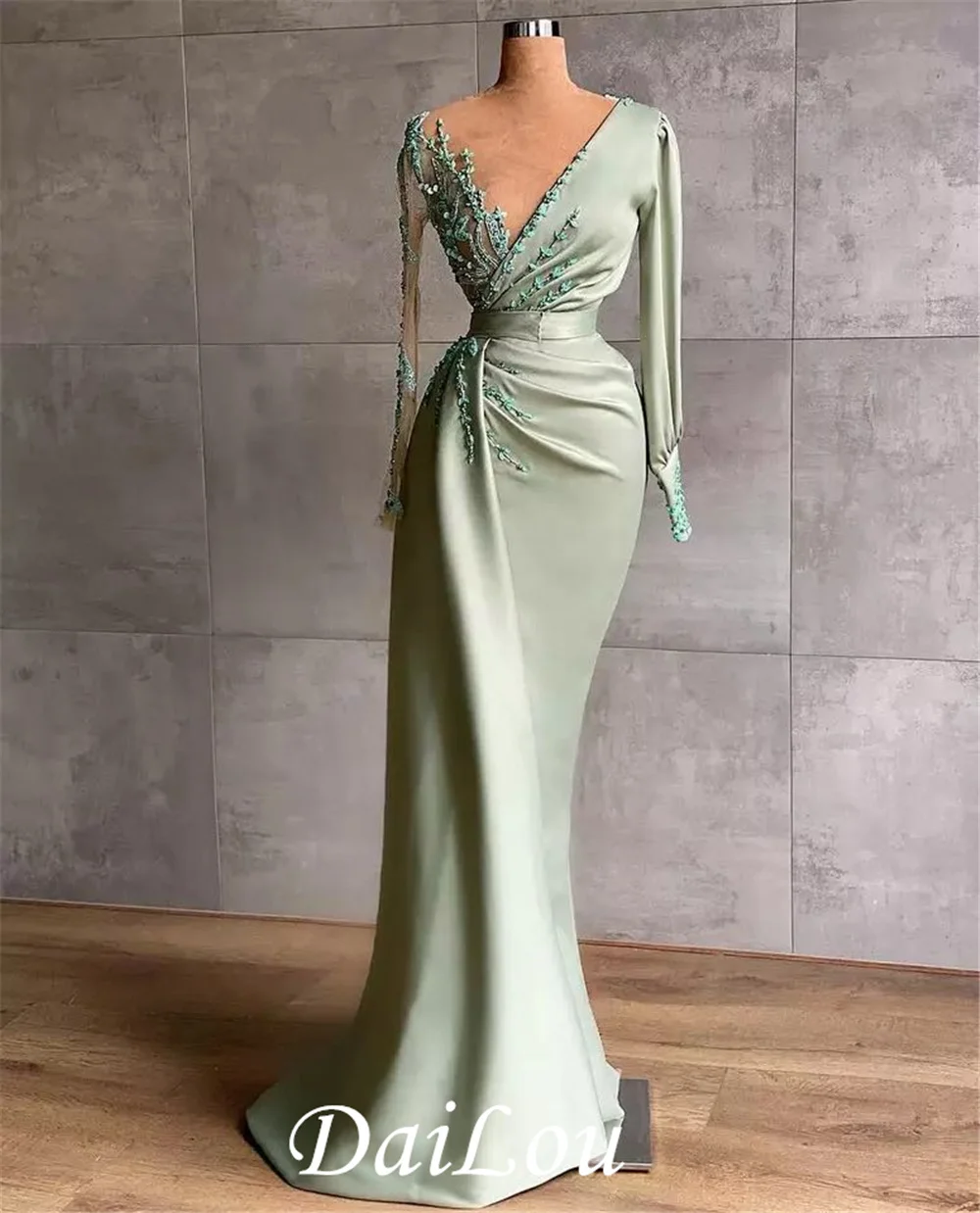 Mint Green Sheer Jewel Neck Beaded Evening Dresses Long Sleeve Mermaid Prom Dress Custom Made Women Formal Party Gown