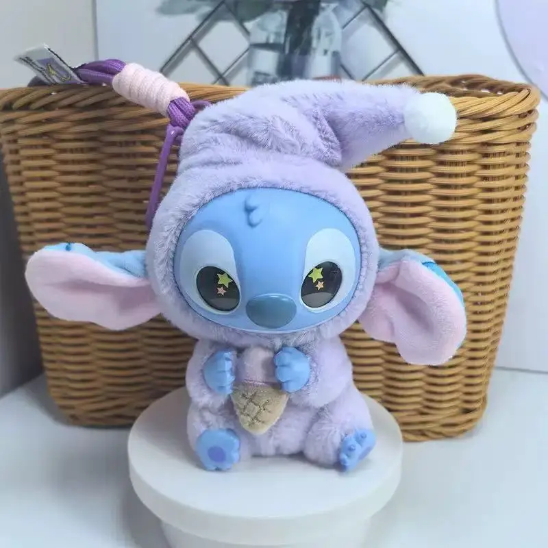 غرزة الصندوق العمياء مهما كان ما يتعب، لا يزال يريد أن يأخذ قضمة. سلسلة من المعلقات أكياس الفينيل، والألعاب القطيفة وسلاسل المفاتيح #3