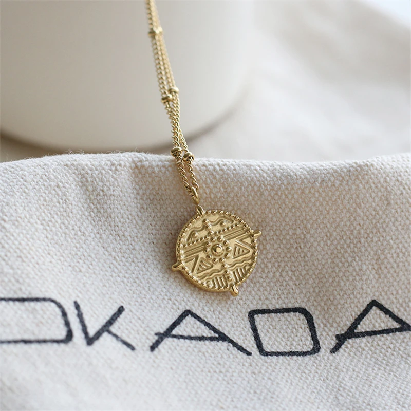 التيتانيوم الصلب مطلي الذهبي مرساة السفينة الدفة حلية قلادة القلائد النساء عبر سلسلة قصيرة تصل إلى عظمة الترقوة المختنق مجوهرات الأزياء هدايا