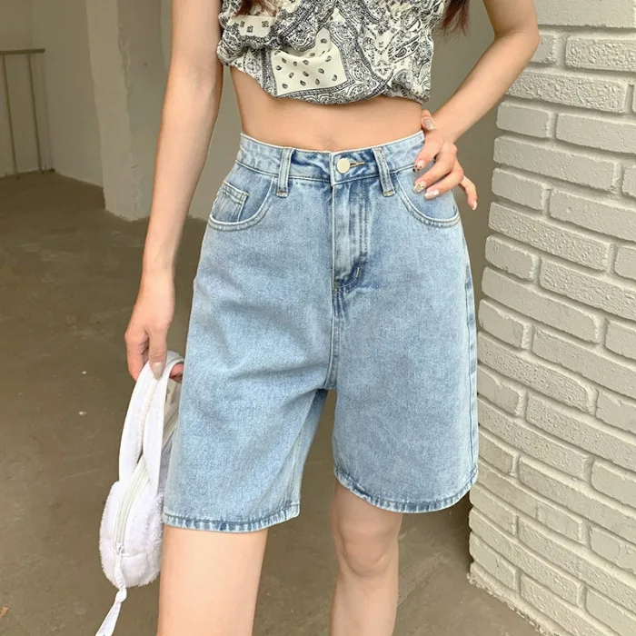 

Short Jeans in Retro Style. New Summer Loose High-waisted Straight-leg Denim Wide-leg Pants for Women.Casual Comfortable Shorts