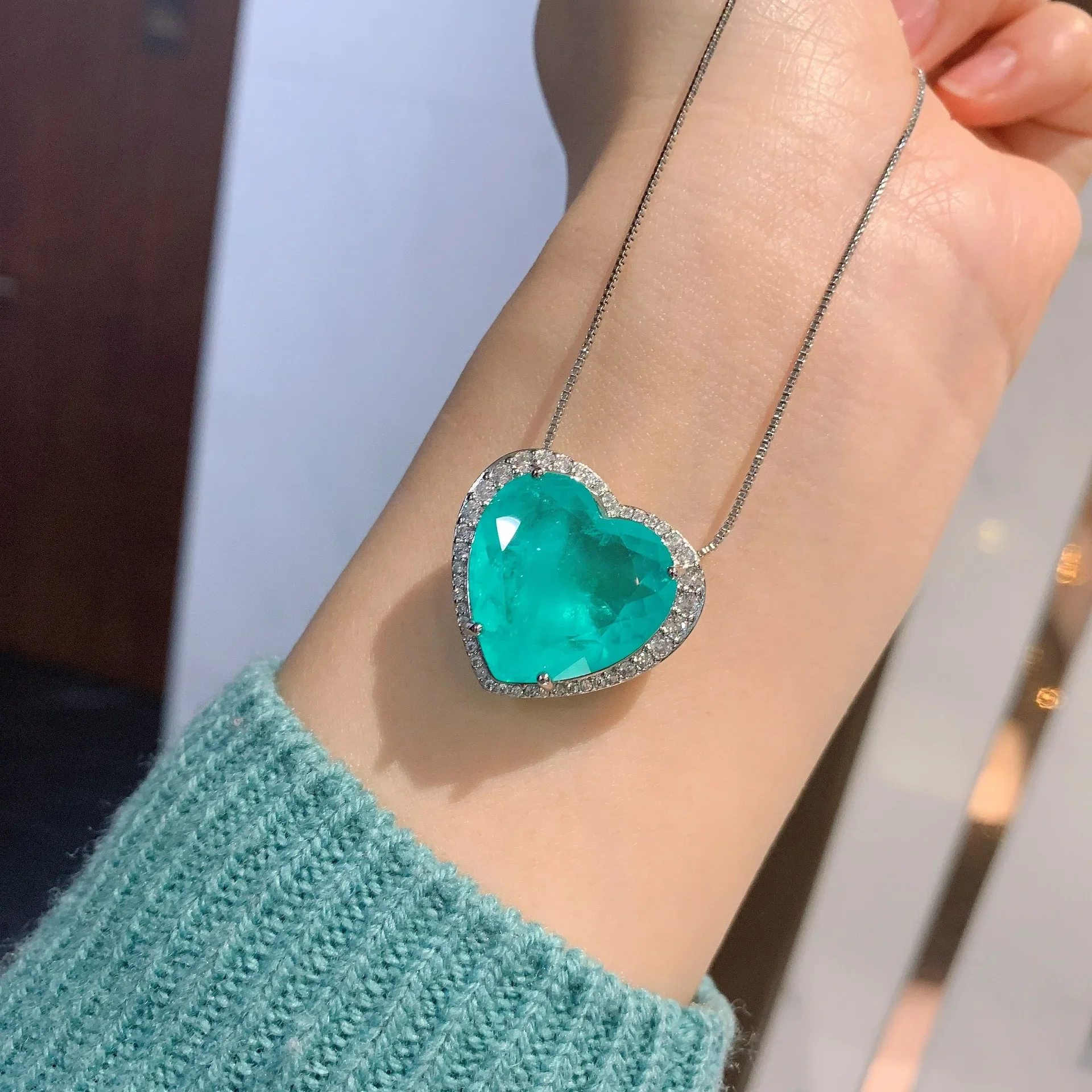 

Love Paraiba Emerald Gemstone Heart Crystal Pendant Necklace Women Jewelry Wedding Anniversary Gift Free Shipping Aesthetic