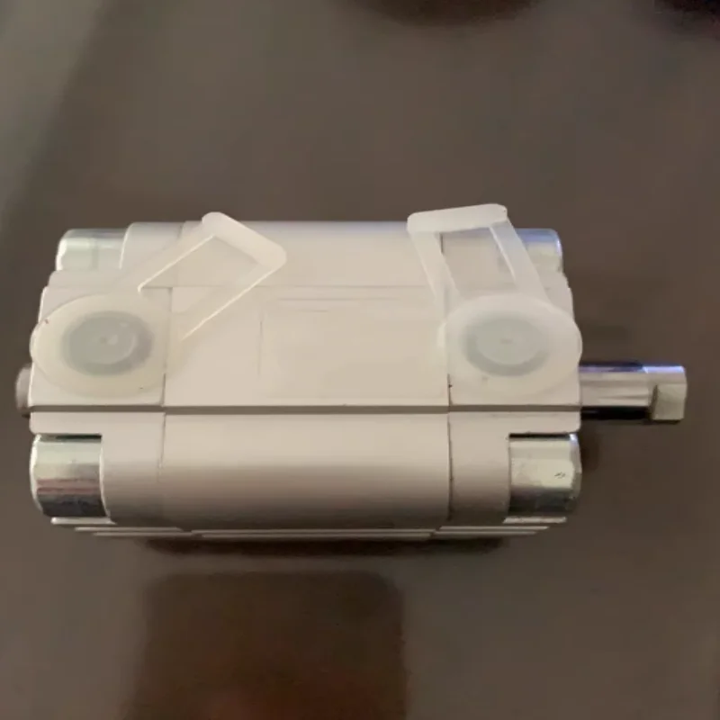 

Brand New Original Compact Cylinder ADVUL-50-25-P-A ADVUL-50-50-P-A ADVUL-63-10-P-A ADVUL-63-25-P-A ADVUL-63-40-P-A