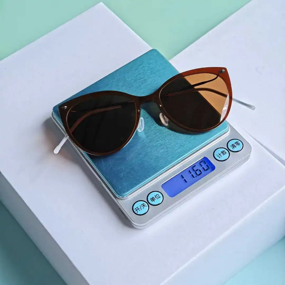 

Denmark Handmade Brand Designer 8311 Men Cat-Eye Titanium Polarized Sunglasses Women UV Protection Glasses Lightweight No Screw