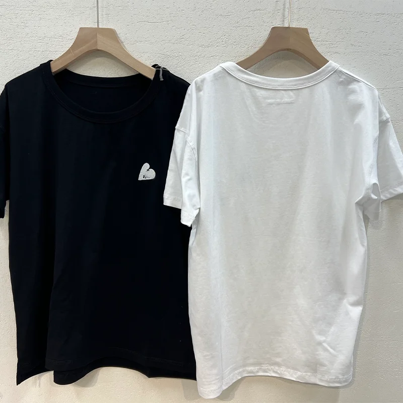

Женские белые футболки, хлопковые футболки с круглым вырезом, черная футболка с вышивкой в виде сердца, женская футболка с коротким рукавом, синие летние топы