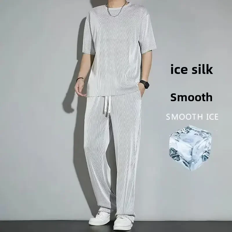 Men's Ice Silk Suit Short Sleeve Casual Versatile Loose Fit T-shirt Shorts 2-piece Set Quick Dry Complete Outfit