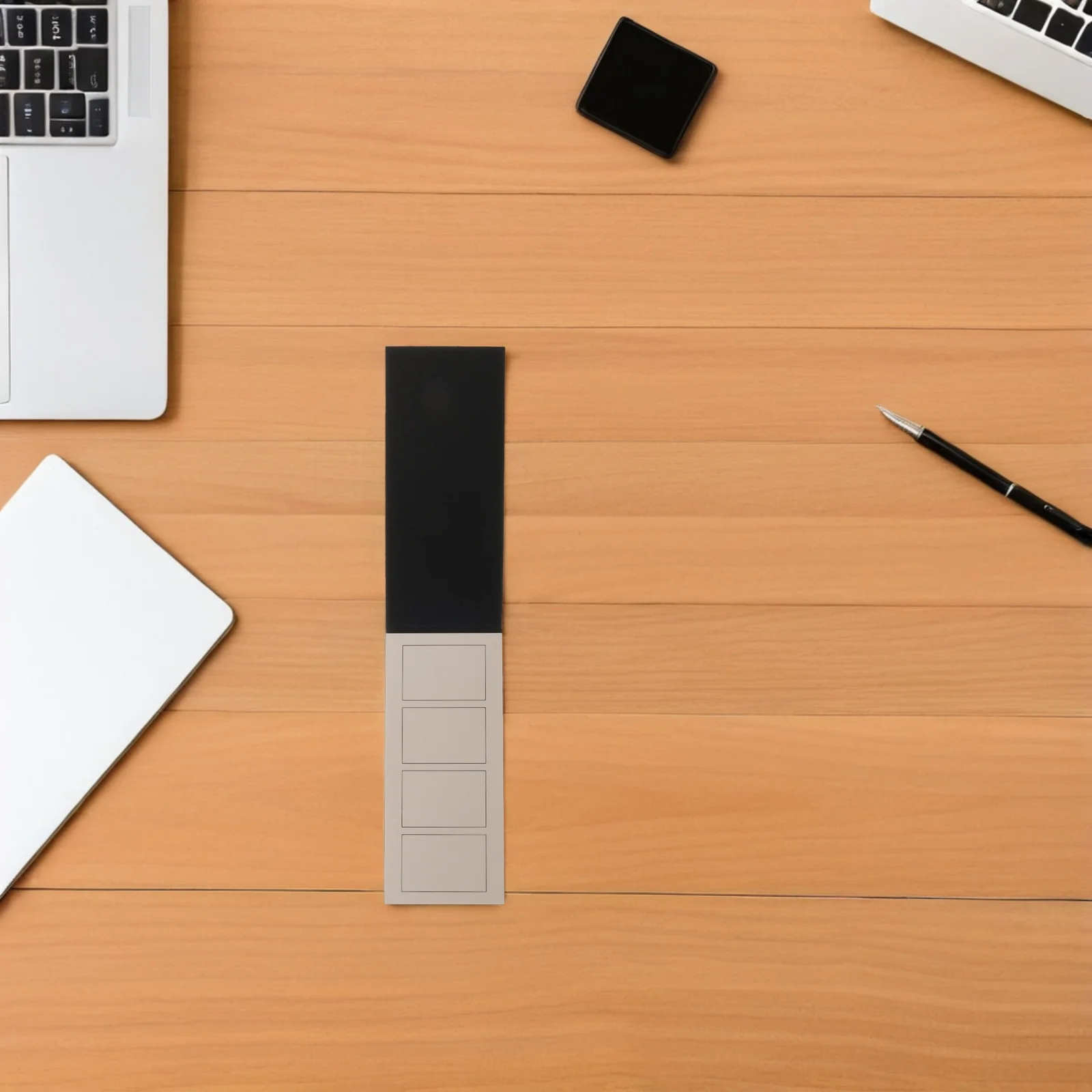 4 pezzi di quaderno a scacchiera vuota, mini blocchetti per scarabocchi, 39 pagine, layout a 4 pannelli, libri di schizzi portatili per artisti, diretti, animatori