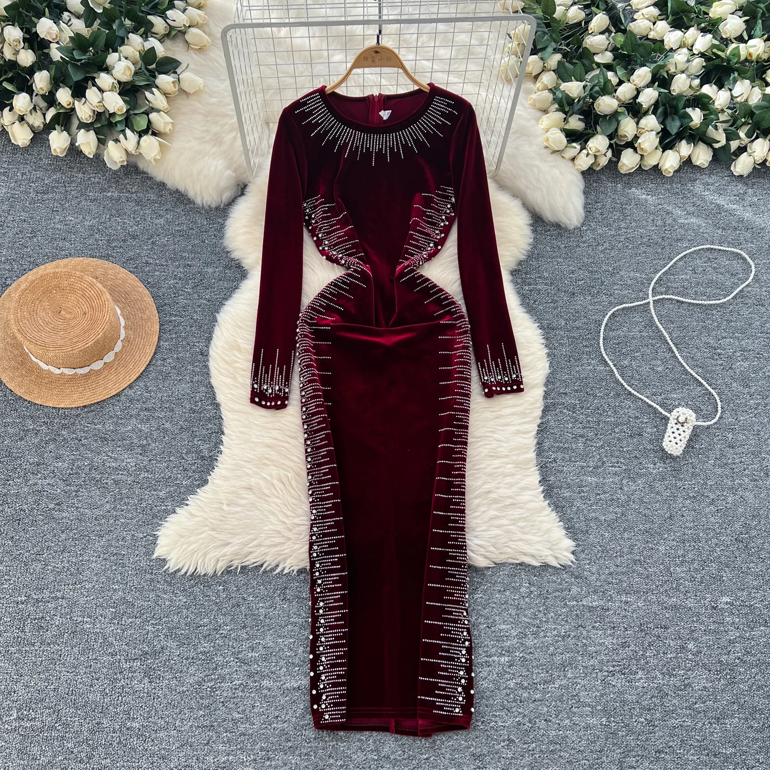 Vintage Long Sleeve Elegant O-neck Chic Rhinestone Embroidered Bead Slim Velvet Dress French Evening High Street Autumn Clothing