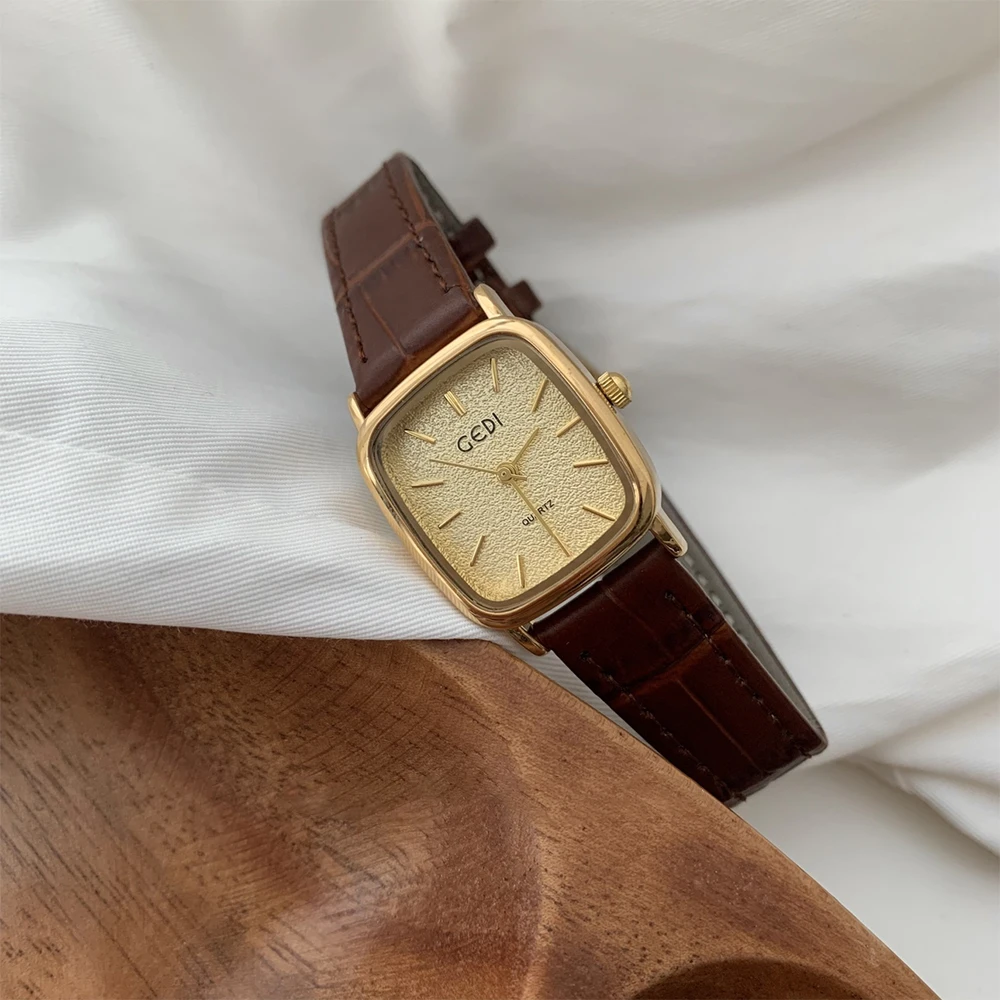 Fashion Temperament Vintage Square leather Quartz Watch For women's girl Student gift  Women's accessories