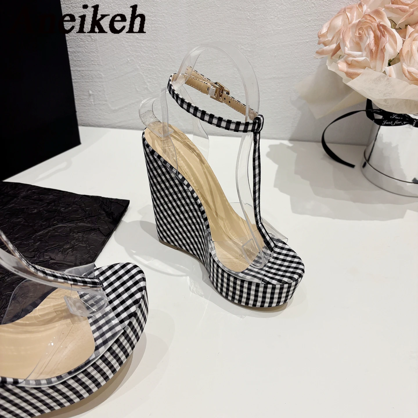 Aneikeh 2024 Fashion Summer Platform Wedges Sandals High Heels Sexy Gladiator T-Strap Buckle Strap Women Shoes