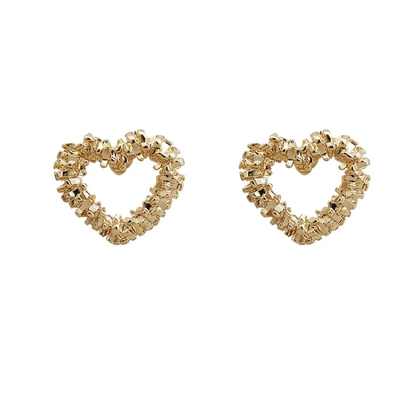 Vintage Metal Heart Stud Earring for Woman 2024 New Trendy Silver Color Geometric Twisted Wave Earring Party Jewelry Accessories