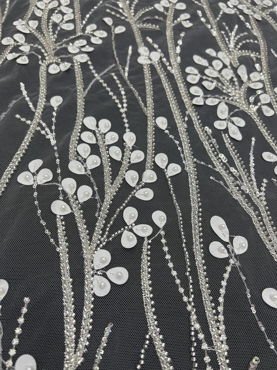 

2025 New 3D Patch Lace Embroidery Mesh Bead Tube + Sequins + Beads, Luxury Fashion Wedding Evening Dress