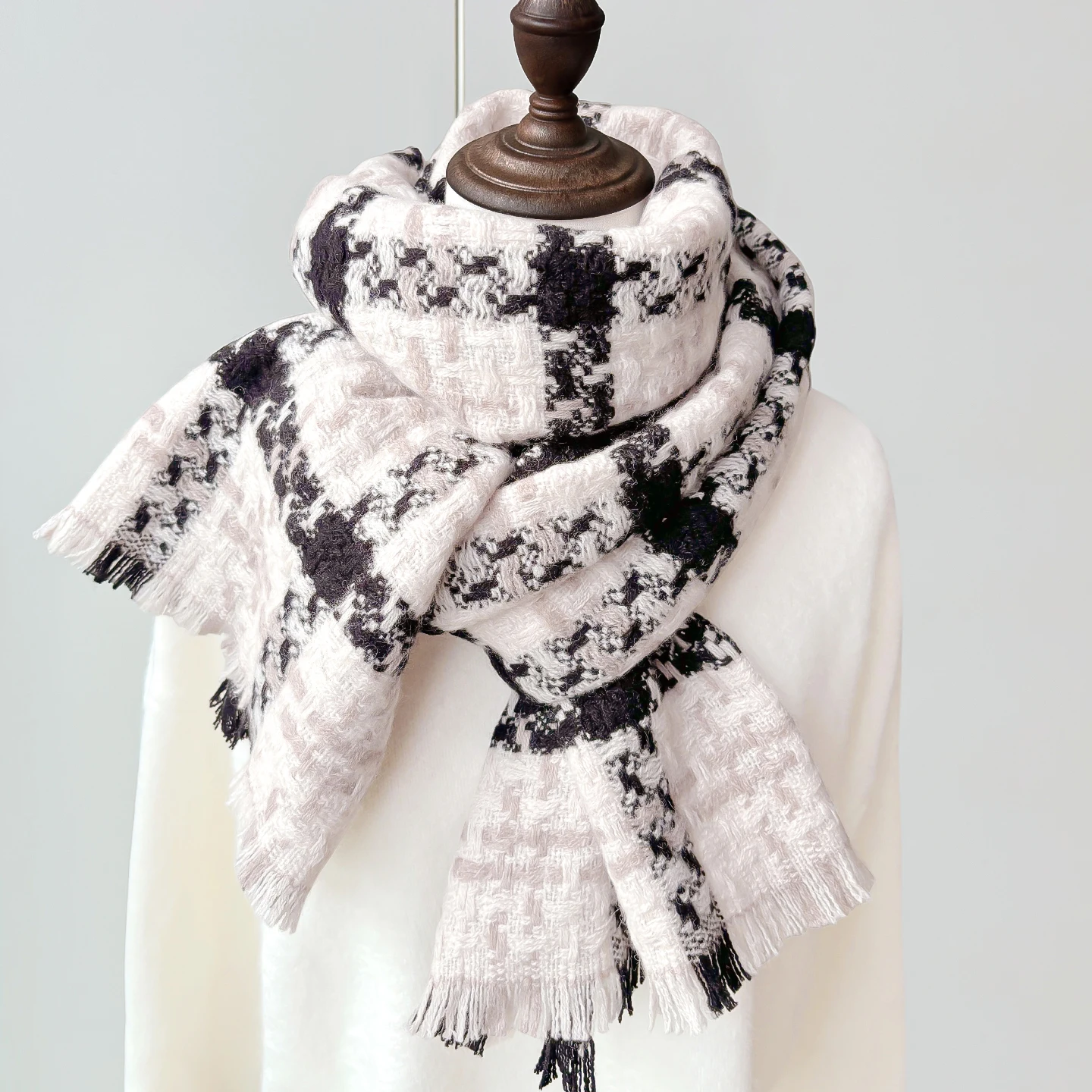 thiened-pure-woolen-scarf-oulder-wrap-women's-winter-small-square-plaid-warm-outerwear-ne-warmer-fem-gifts