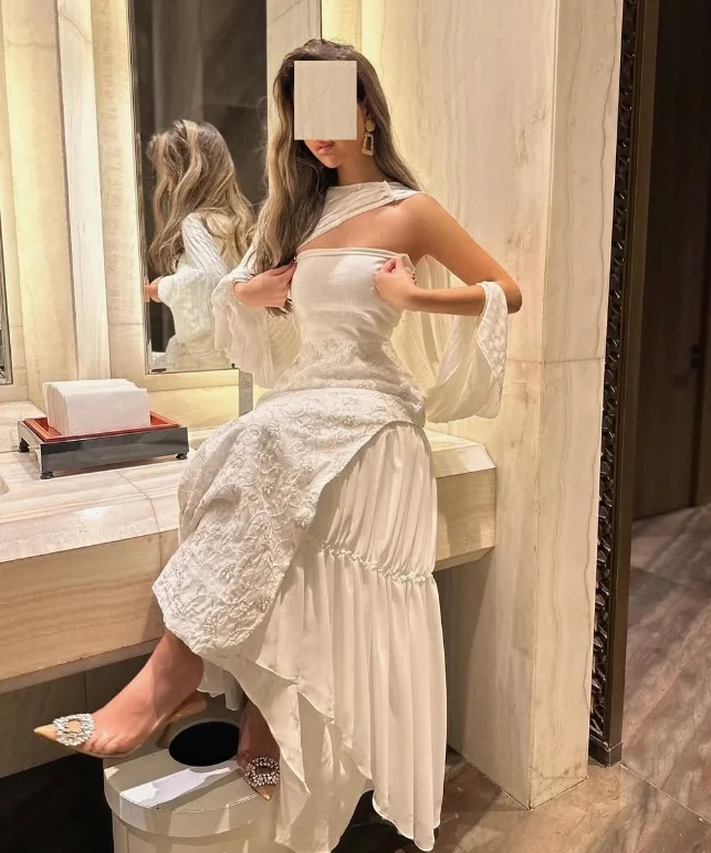 Abito elegante da donna senza maniche con perline e applicazioni di strascico alla caviglia personalizzato di alta qualità per la festa di nozze