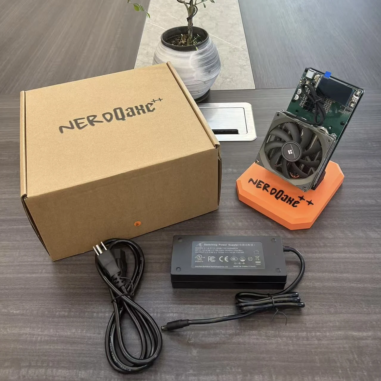 NerdQaxe ++ 4.8TH/s Bitcoins Miner 4 قطع BM1370 Asic Chip Solo BTC 68W 2.4G WiFi آلة تعدين مفتوحة المصدر #6