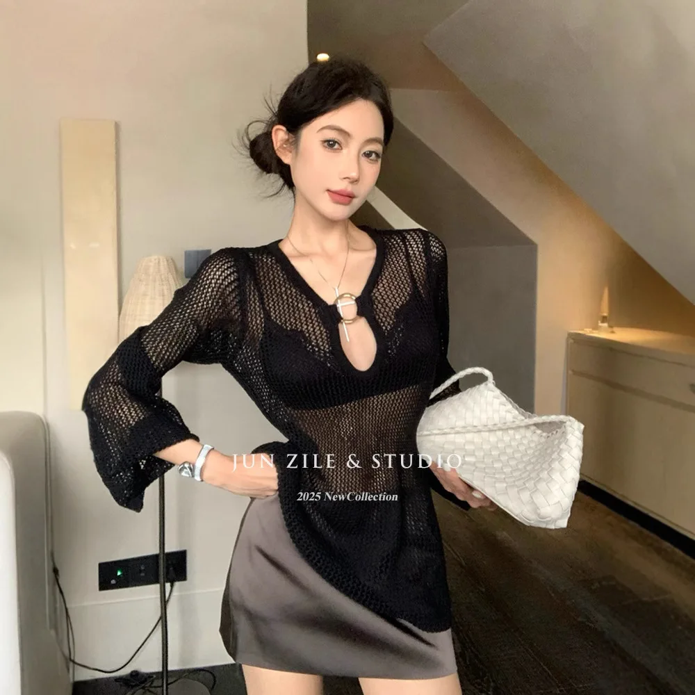 UMI MAO V-Neck Hollow Knit Blouse Summer Loose Slimming Flared Sleeve Elegant Socialite Long Sleeve Top Women's Clothing