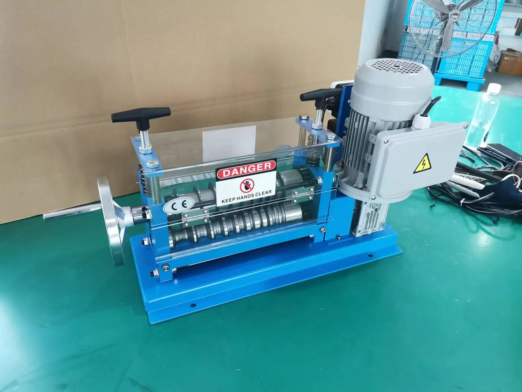 Máquinas de descascar cobre de fio residual/máquina de descascar cabos de fio residual/máquina de descascar cabos usada