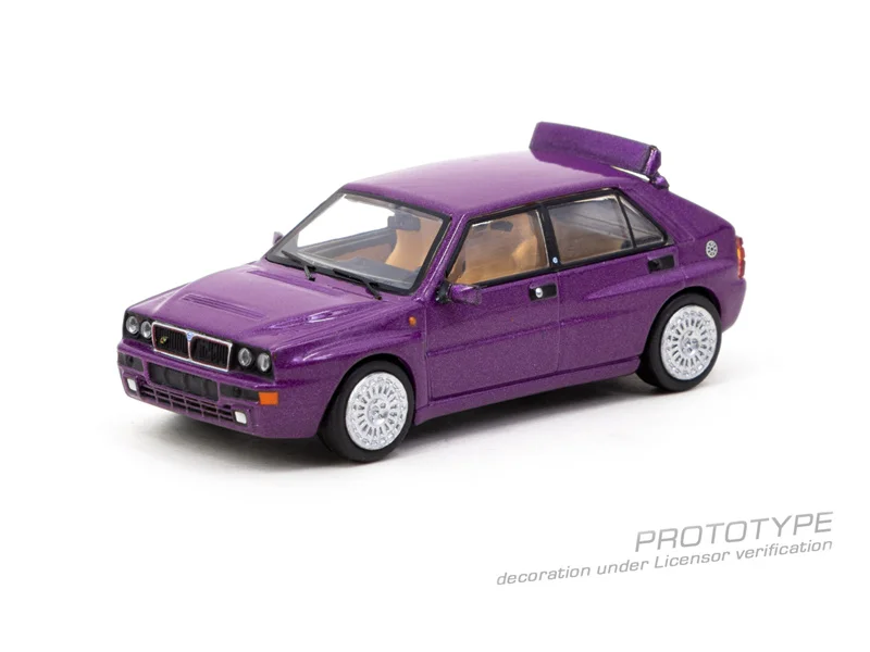 

Tarmac Works 1:64 Lancia Delta HF integrale Purple Model Car