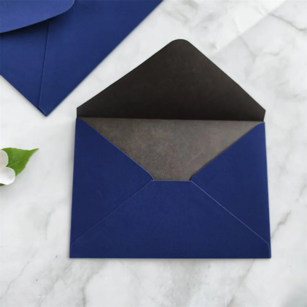 

Синие бархатные конверты Soft Touch 13,5x19,5 см для пригласительных билетов Персонализированный свадебный конверт