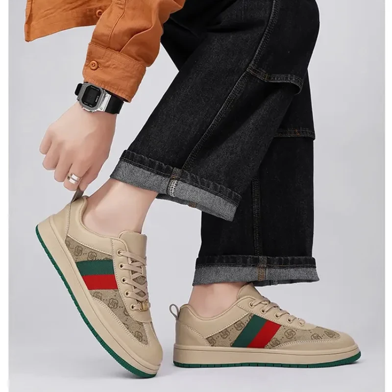 

Retro Couples Light Flat Low Top Shallow Mouth Round Head New Wear-resistant Non-slip Leisure Brand Original Design Board Shoes